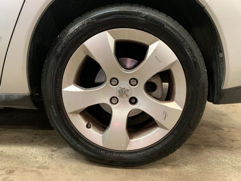 PEUGEOT 3008 1.6 HDi 112ch Business / Embrayage et Distribution OK 