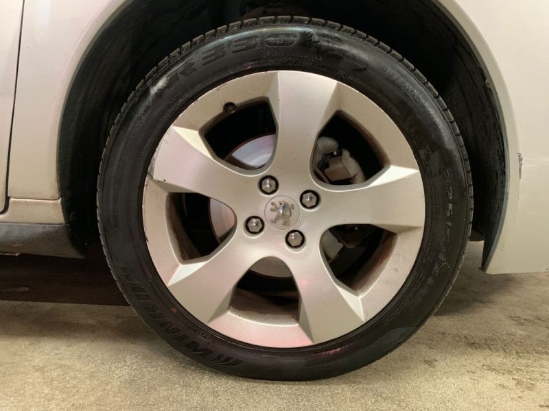 PEUGEOT 3008 1.6 HDi 112ch Business / Embrayage et Distribution OK 