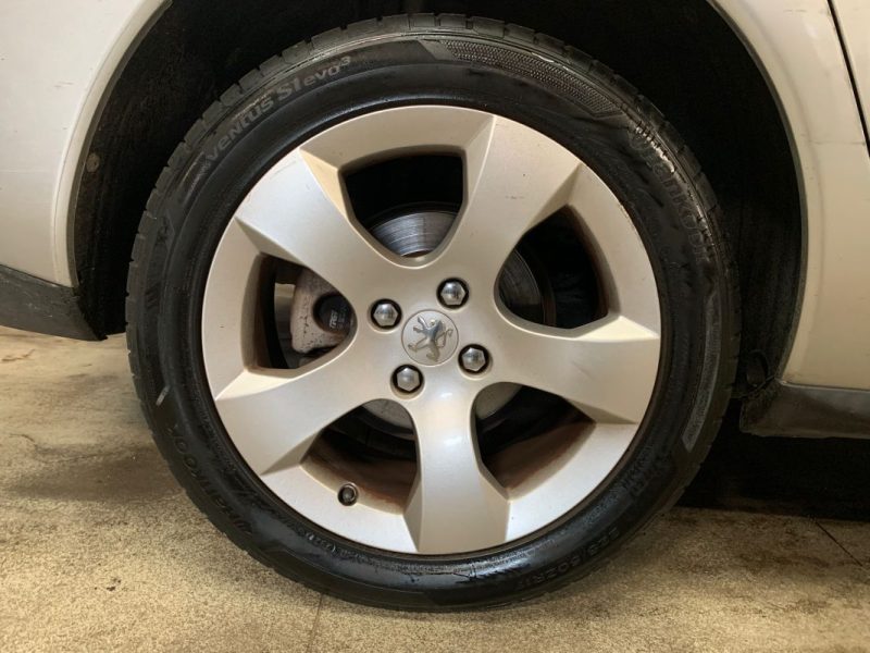 PEUGEOT 3008 1.6 HDi 112ch Business / Embrayage et Distribution OK 