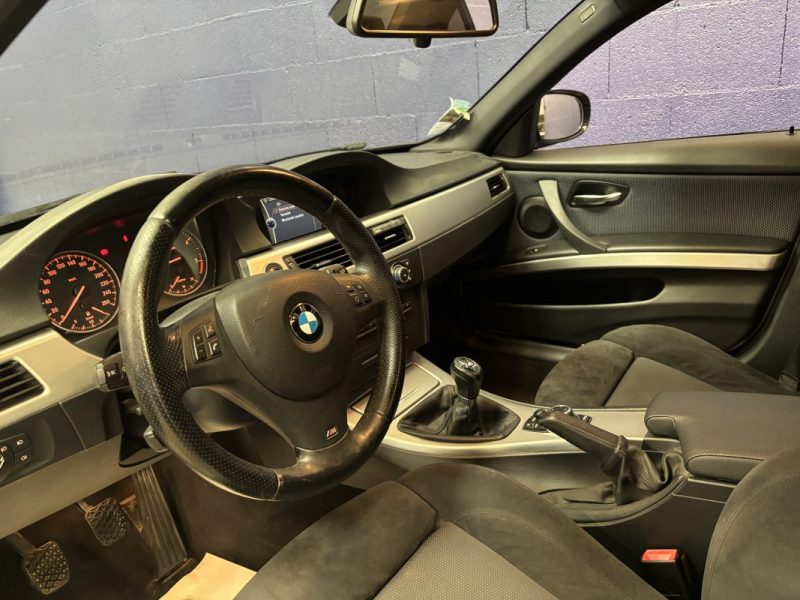 BMW SERIE 3 318d 143ch Pack M LCI