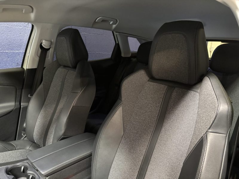 PEUGEOT 3008 1.5 BlueHDi 130ch Active Business S&S