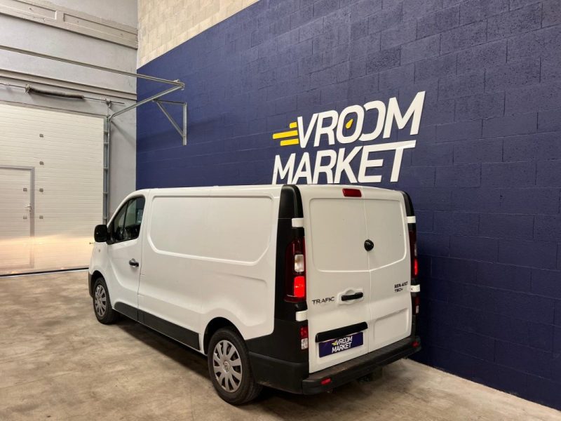 RENAULT TRAFIC III 1.6dCi 95ch Confort 