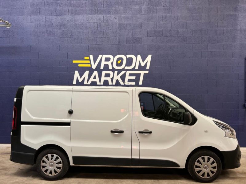 RENAULT TRAFIC III 1.6dCi 95ch Confort 