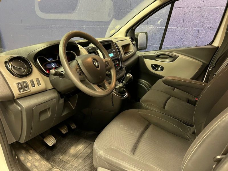 RENAULT TRAFIC III 1.6dCi 95ch Confort 