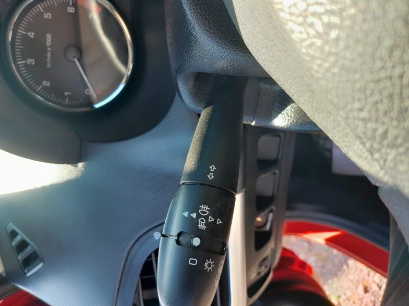 PEUGEOT 206+ 1.4L Pack Trendy 75 cv garantie 12 mois 