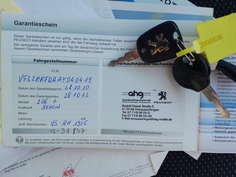 PEUGEOT 206+ 1.4L Pack Trendy 75 cv garantie 12 mois 