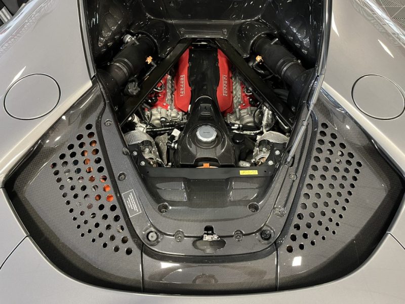 FERRARI SF90 STRADALE 2021