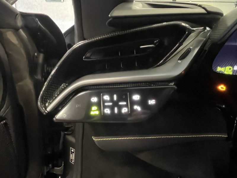 FERRARI SF90 STRADALE 2021