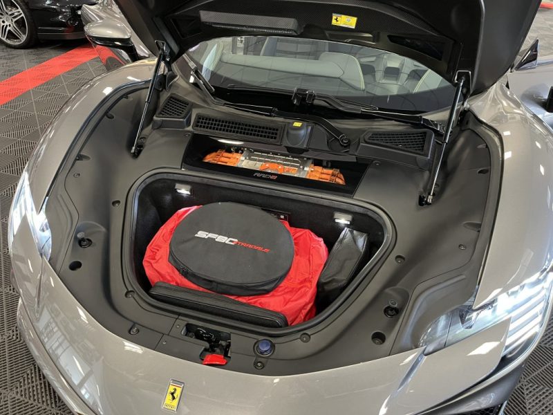 FERRARI SF90 STRADALE 2021