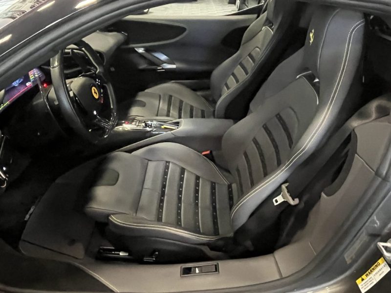 FERRARI SF90 STRADALE 2021