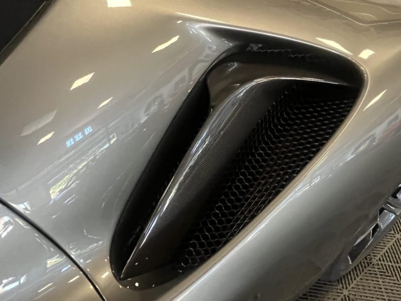 FERRARI SF90 STRADALE 2021