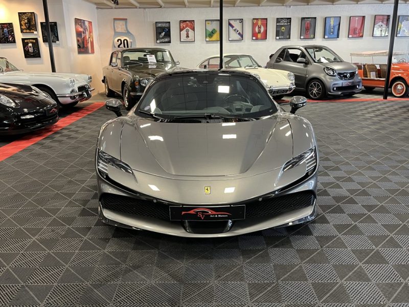 FERRARI SF90 STRADALE 2021