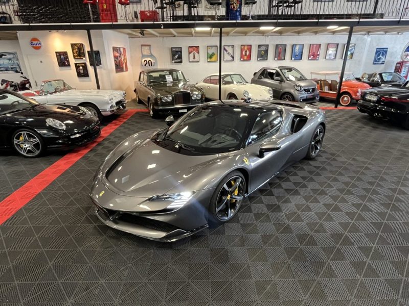 FERRARI SF90 STRADALE 2021