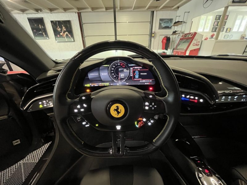 FERRARI SF90 STRADALE 2021