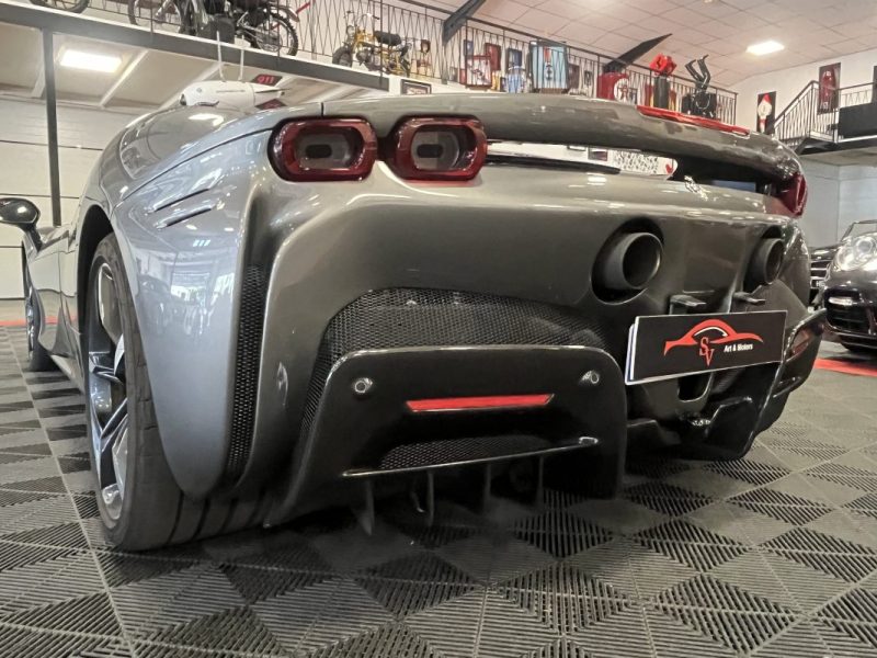 FERRARI SF90 STRADALE 2021