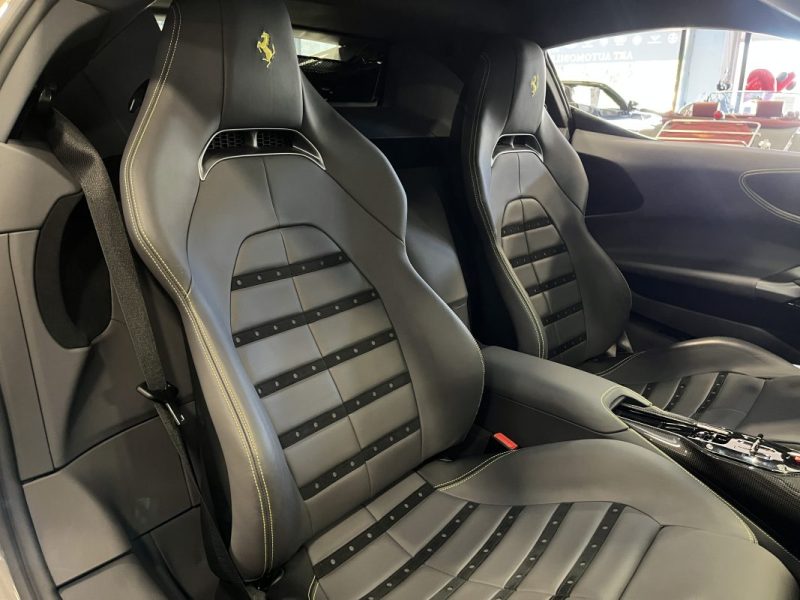 FERRARI SF90 STRADALE 2021