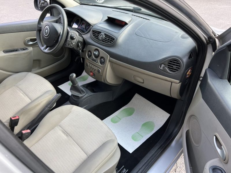RENAULT CLIO 3 III ESTATE 1.5 DCI 85 Cv CLIMATISATION / REGULATEUR LIMITEUR BLUETOOTH - GARANTIE 1 A