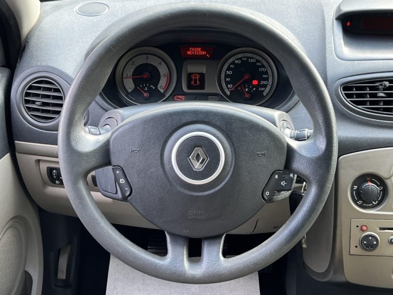 RENAULT CLIO 3 III ESTATE 1.5 DCI 85 Cv CLIMATISATION / REGULATEUR LIMITEUR BLUETOOTH - GARANTIE 1 A