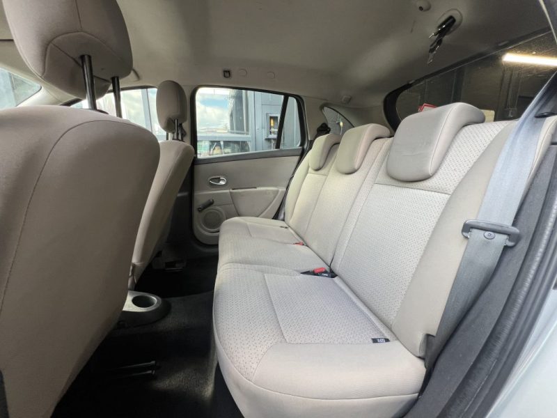 RENAULT CLIO 3 III ESTATE 1.5 DCI 85 Cv CLIMATISATION / REGULATEUR LIMITEUR BLUETOOTH - GARANTIE 1 A