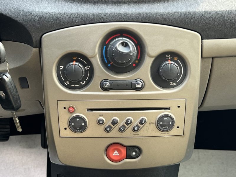 RENAULT CLIO 3 III ESTATE 1.5 DCI 85 Cv CLIMATISATION / REGULATEUR LIMITEUR BLUETOOTH - GARANTIE 1 A