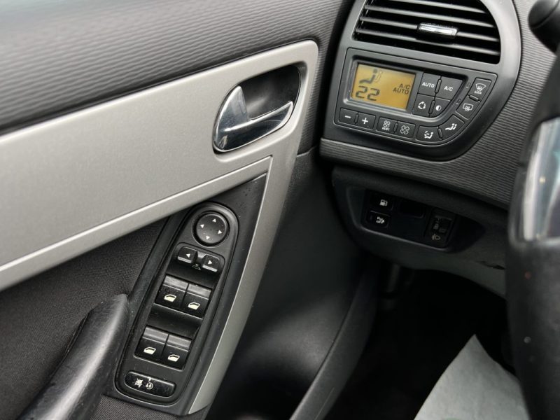 CITROEN C4 PICASSO GRAND 1.6 HDI 110 Cv 7 PLACES 84 700 Kms - GARANTIE 1 AN