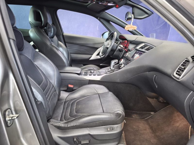 CITROEN DS5 2.0 HDI 163 Cv - SPORT CHIC - RADAR AVANT ET ARRIÈRE - GPS - INTÉRIEUR CUIR - XÉNON 