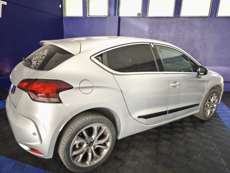 CITROEN DS4 2.0 HDI 163Cv - SOCHIC - SUIVI D’ENTRETIEN - RADAR AVANT ET ARRIÈRE - SIÈGES MASSANT 