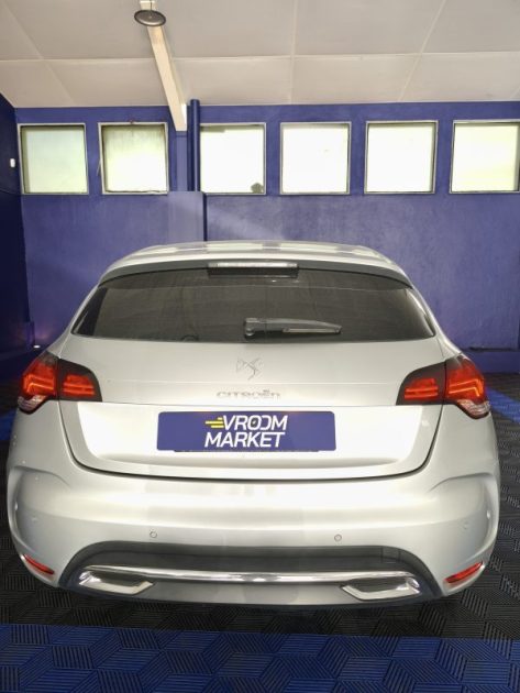 CITROEN DS4 2.0 HDI 163Cv - SOCHIC - SUIVI D’ENTRETIEN - RADAR AVANT ET ARRIÈRE - SIÈGES MASSANT 