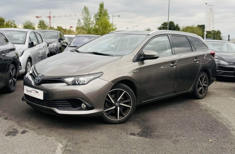 TOYOTA AURIS TOURING SPORTS 1.8 HYBRID DESIGN EDITION 136H