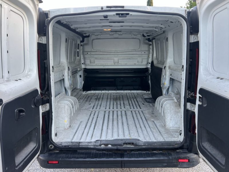 RENAULT TRAFIC III FOURGON GRAND CONFORT L1H1 DCI 120CH