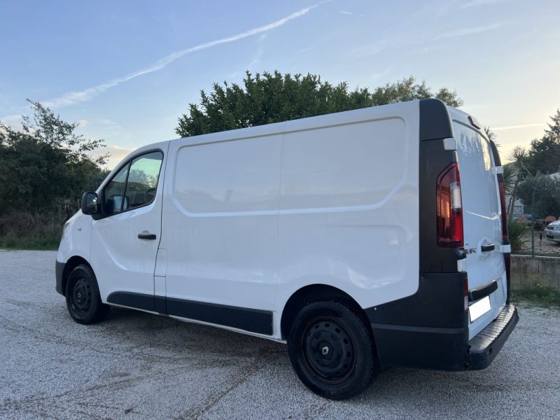 RENAULT TRAFIC III FOURGON GRAND CONFORT L1H1 DCI 120CH