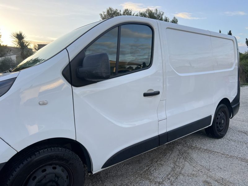 RENAULT TRAFIC III FOURGON GRAND CONFORT L1H1 DCI 120CH