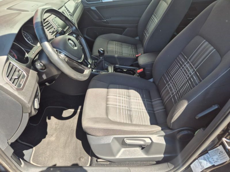 VOLKSWAGEN GOLF SPORTSVAN 2016