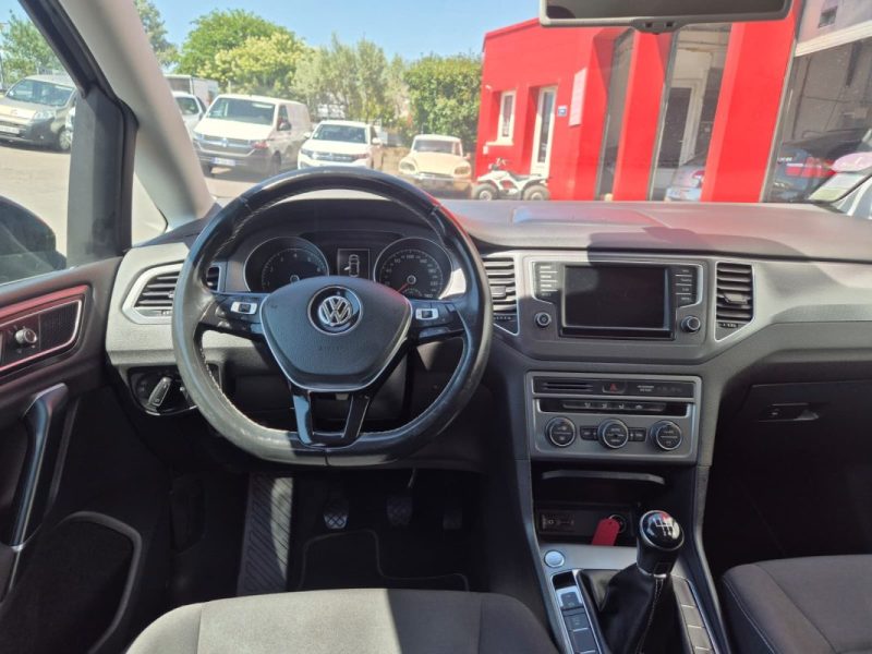 VOLKSWAGEN GOLF SPORTSVAN 2016