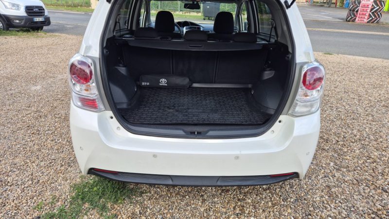 TOYOTA VERSO 124 D-4D FAP SkyView 5P