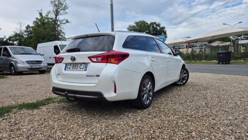 TOYOTA AURIS 2013