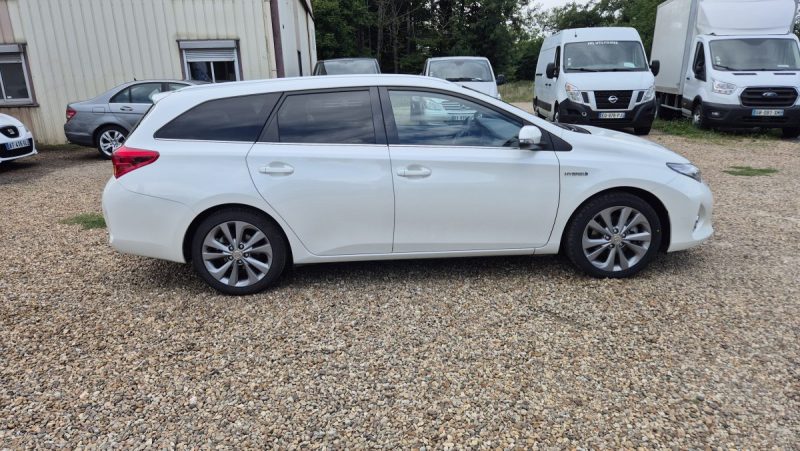TOYOTA AURIS 2013