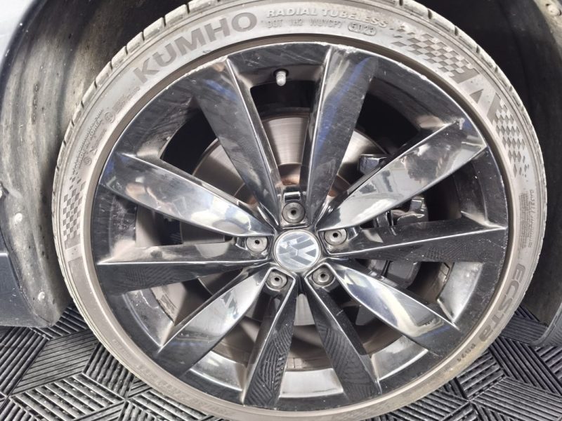 VOLKSWAGEN SCIROCCO R 2.0 TSI 265 Cv - BOÎTE AUTOMATIQUE - ENTRETIEN COMPLET - RADAR DE RECUL - GPS