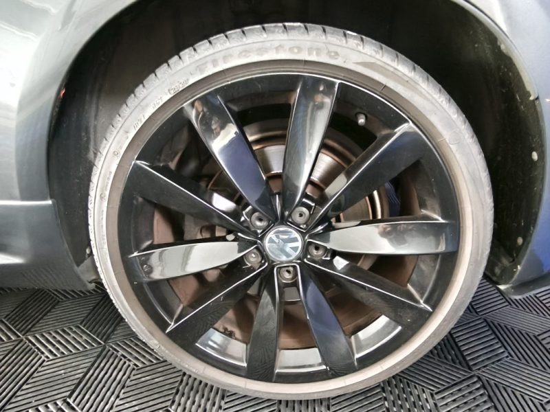 VOLKSWAGEN SCIROCCO R 2.0 TSI 265 Cv - BOÎTE AUTOMATIQUE - ENTRETIEN COMPLET - RADAR DE RECUL - GPS