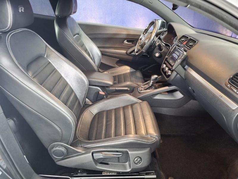 VOLKSWAGEN SCIROCCO R 2.0 TSI 265 Cv - BOÎTE AUTOMATIQUE - ENTRETIEN COMPLET - RADAR DE RECUL - GPS