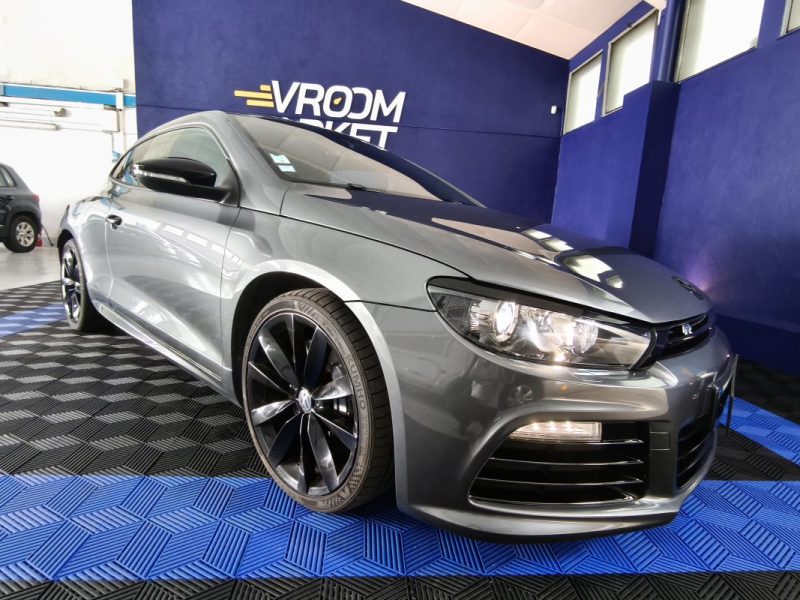 VOLKSWAGEN SCIROCCO R 2.0 TSI 265 Cv - BOÎTE AUTOMATIQUE - ENTRETIEN COMPLET - RADAR DE RECUL - GPS