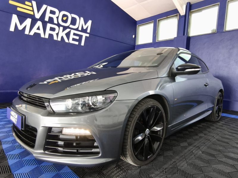 VOLKSWAGEN SCIROCCO R 2.0 TSI 265 Cv - BOÎTE AUTOMATIQUE - ENTRETIEN COMPLET - RADAR DE RECUL - GPS