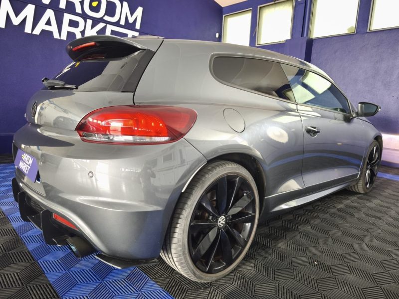 VOLKSWAGEN SCIROCCO R 2.0 TSI 265 Cv - BOÎTE AUTOMATIQUE - ENTRETIEN COMPLET - RADAR DE RECUL - GPS