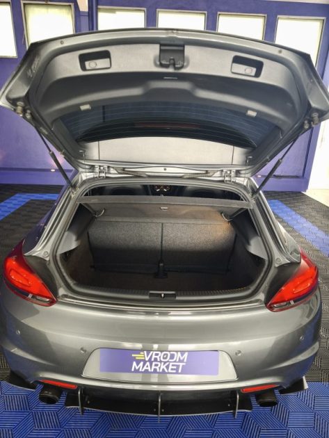 VOLKSWAGEN SCIROCCO R 2.0 TSI 265 Cv - BOÎTE AUTOMATIQUE - ENTRETIEN COMPLET - RADAR DE RECUL - GPS