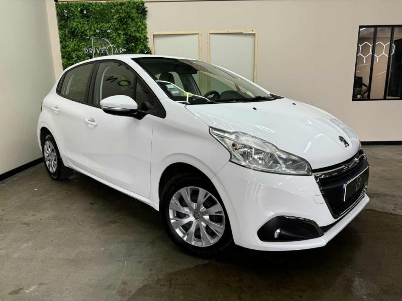 PEUGEOT 208 2018