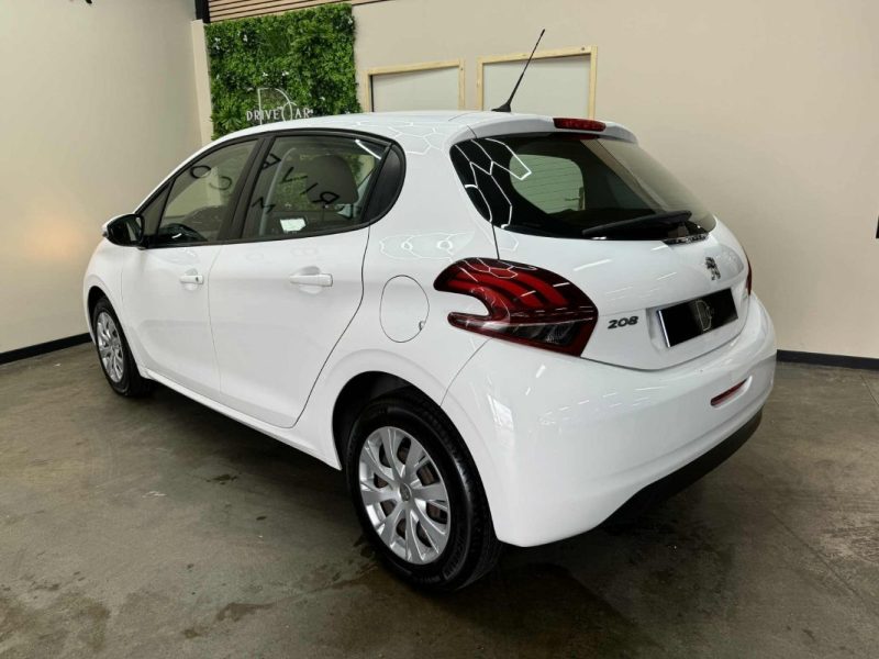 PEUGEOT 208 2018