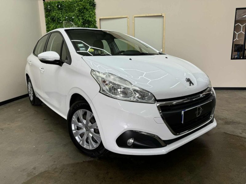 PEUGEOT 208 2018