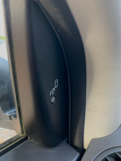 RENAULT KOLEOS I (HY_) 0001