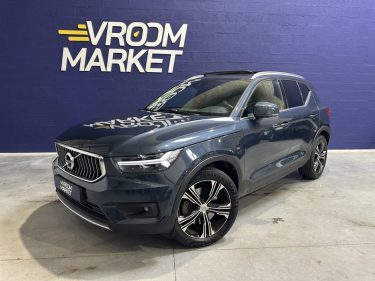 VOLVO XC40 2021