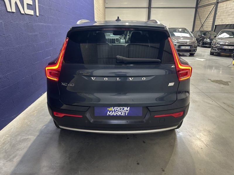 VOLVO XC40 2021